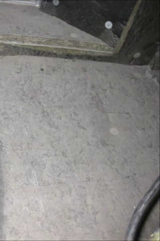 Dirty duct before cleaning